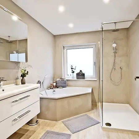 Apartment Kaminfeuer Hoehr-Grenzhausen